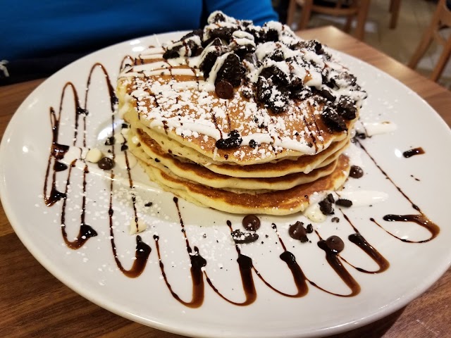 Wildberry Pancakes and Cafe