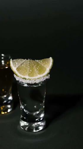 https://remiendoalcorazon.com/karaokebar