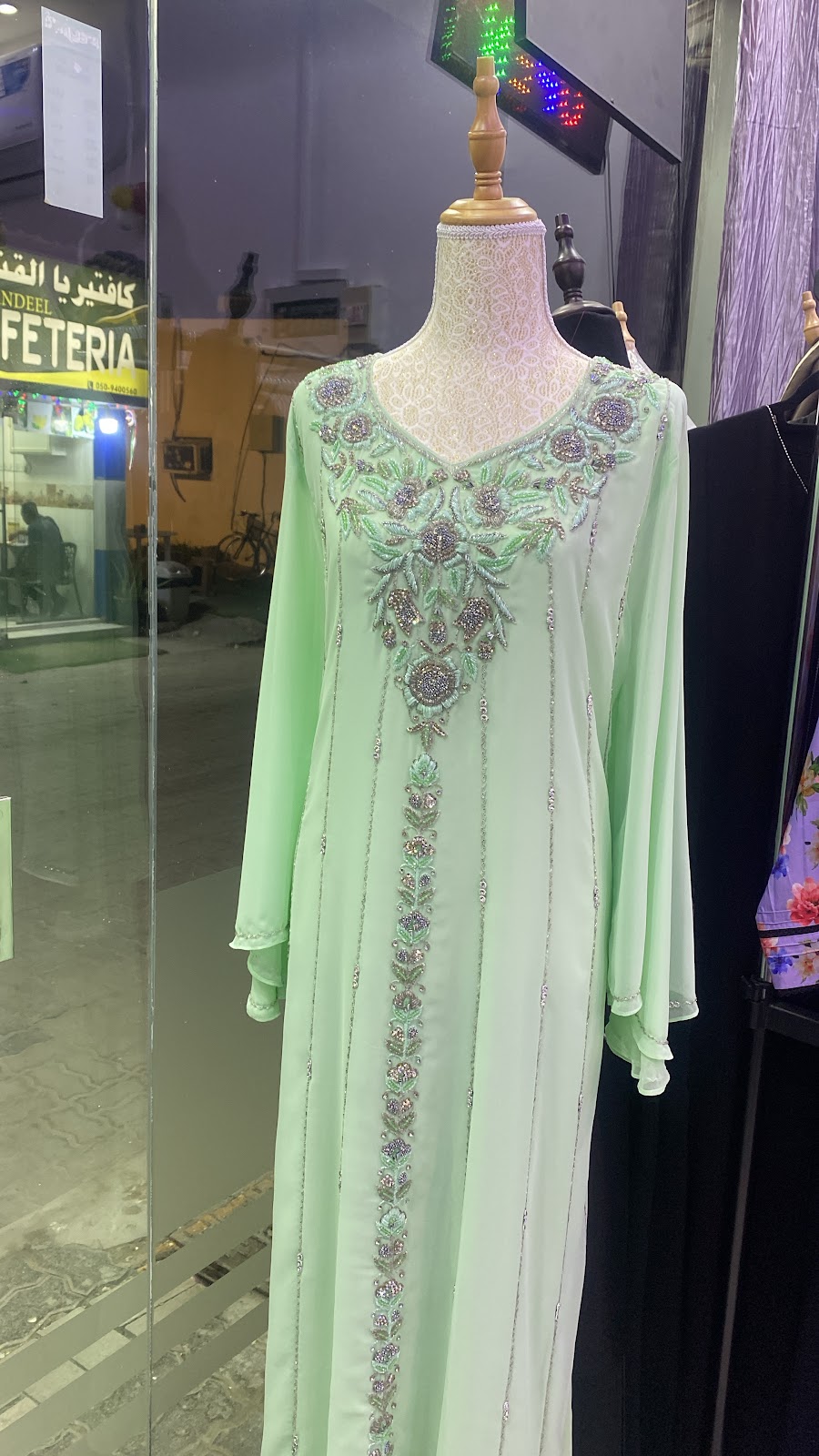 Al Harfa ladies tailoring and embroidery - صورة 2