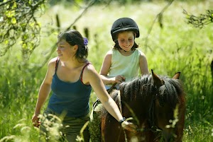 Au Fer A Cheval : Ferme pédagogique, centre loisirs, gîte groupe-Tarn Languedoc Roussillon Occitanie