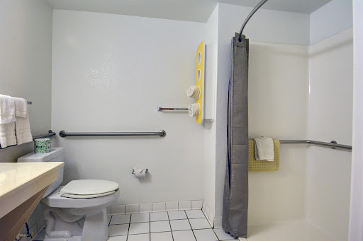 Motel 6 Denison, TX - Thumbnail
