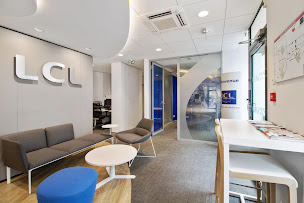 Photo n°2 de LCL Banque et assurance à Boulogne-Billancourt (Banque d'épargne)
