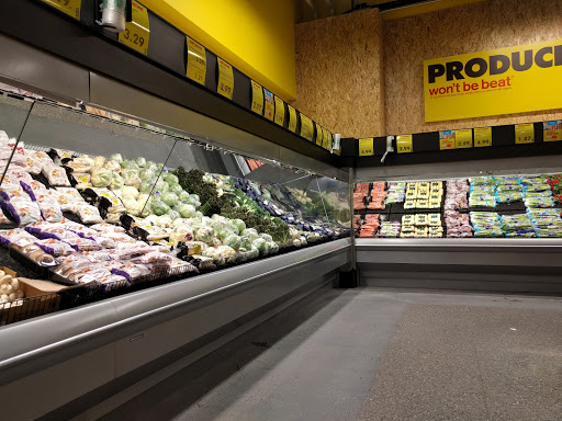 Joe's NOFRILLS Invermere - Thumbnail