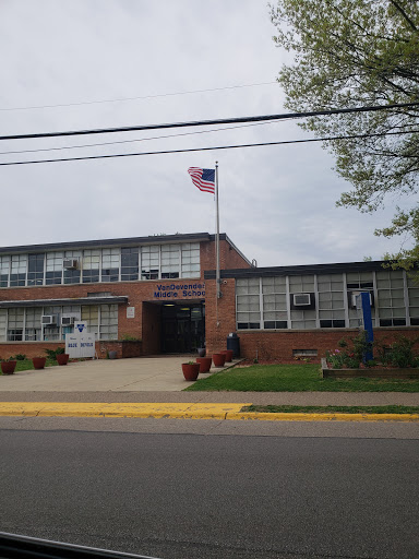 Van Devender Middle School - Thumbnail