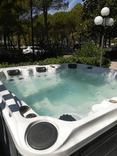 Hotel Mirage - Visual