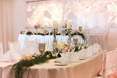 The Golden Ox Restaurant & Wedding Venue