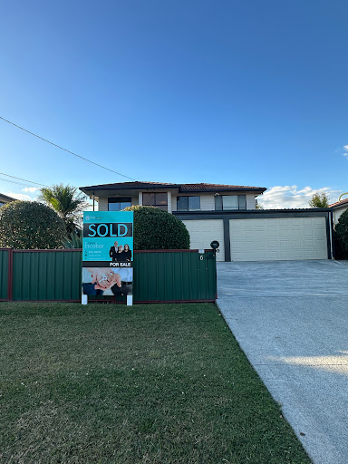 Natgroup Real Estate - Helensvale Gallery - Australia