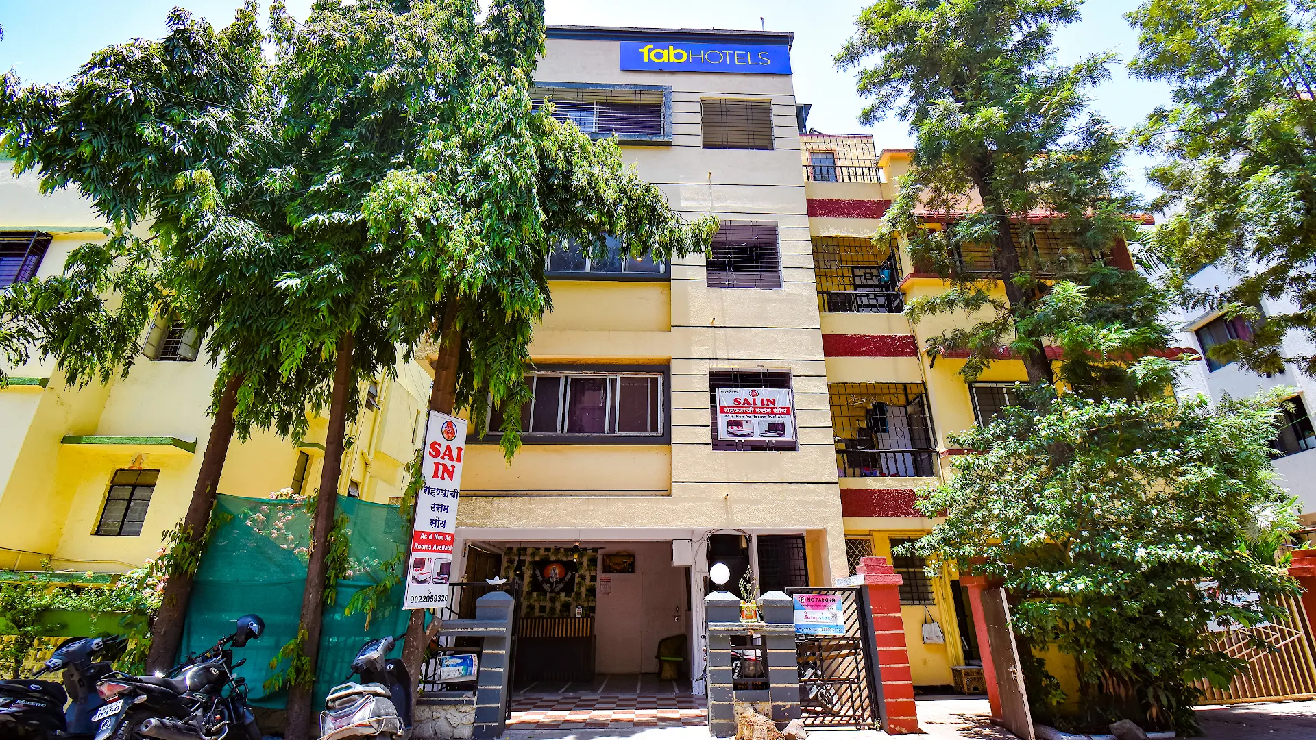 FabHotel Sai Inn - Hotels in Koregaon Park, Pune