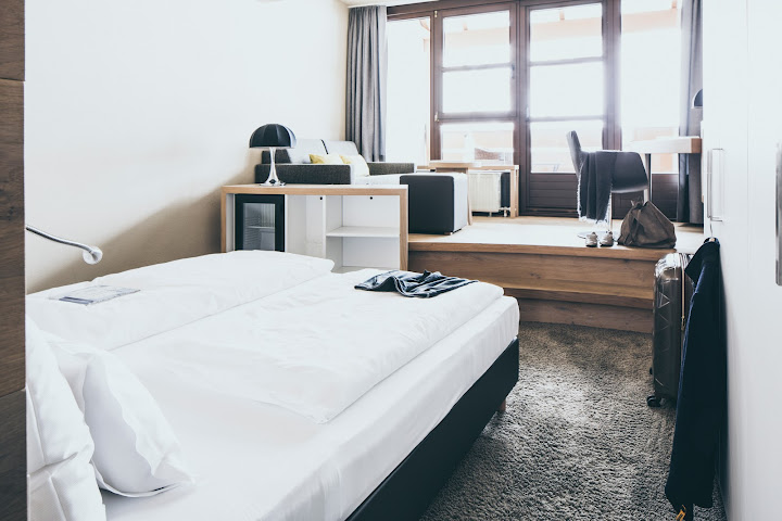 The Crystal VAYA Unique by null