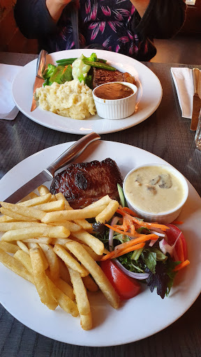 Barwon Club Hotel Gallery - Australia