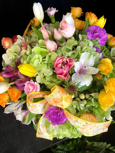 Ribbons & Roses Florist - Thumbnail