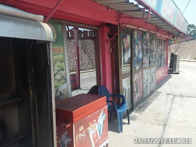 Photos of La Cours des Grands