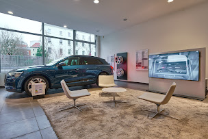 Photo n°36 de Audi Aliantis Paris | Ventes et Service APV à Paris (Vendeur de voitures d'occasion)