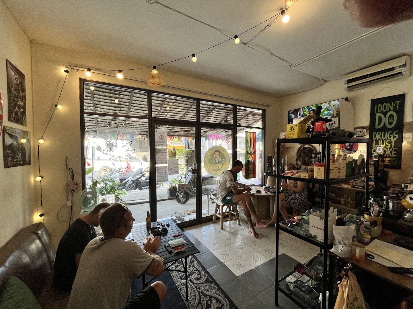 Grower Islander Shop 1