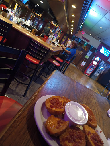Hooligans Pub & Eatery - Visual