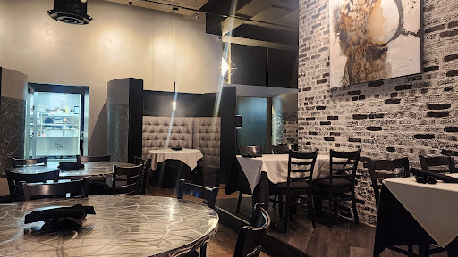 DeJuan's Dining - Visual