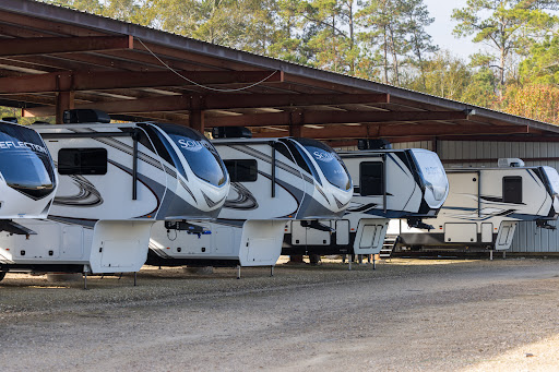 Blue Compass RV North Beaumont (ExploreUSA Supercenter) - Thumbnail