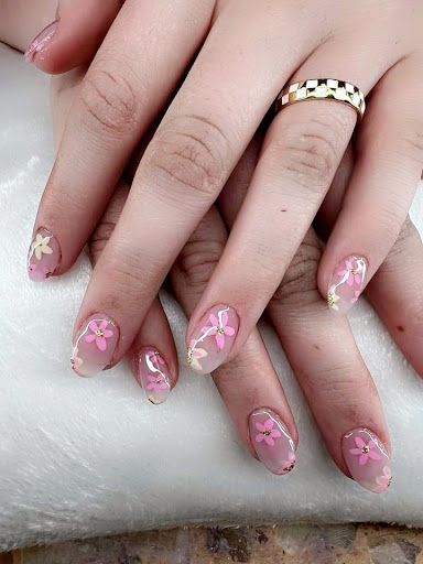 AD Nails - Visual