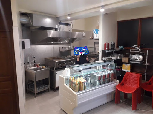 Photo 4 - Le Petit Resto (snack)