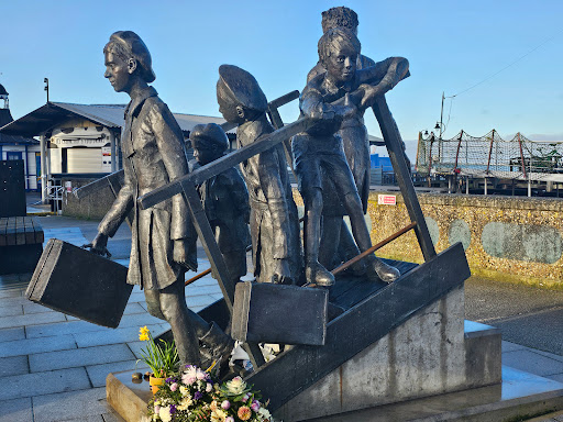 The Kinder Transport Memorial - Thumbnail