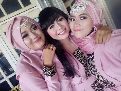 Photos of CAHAYA SALON ERETAN