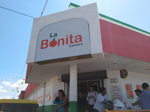La Bonita Supermercado 1