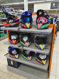 Photo n°6 de E.Leclerc Auto à Ibos (Magasin de pneus)