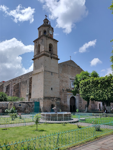 Templo Parroquial San Miguel Arcangel y Nuestra Señora de la Escalera - Thumbnail