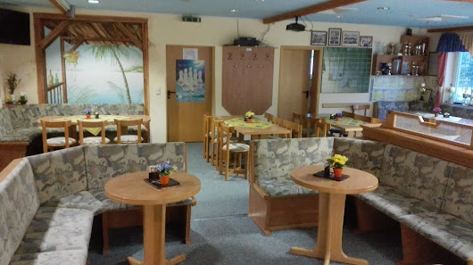 Kegel- & Bowlinggaststätte Wechselburg Schulstraße 11A, 09306 Wechselburg, Deutschland