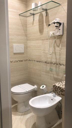HOTEL MODERN - Thumbnail