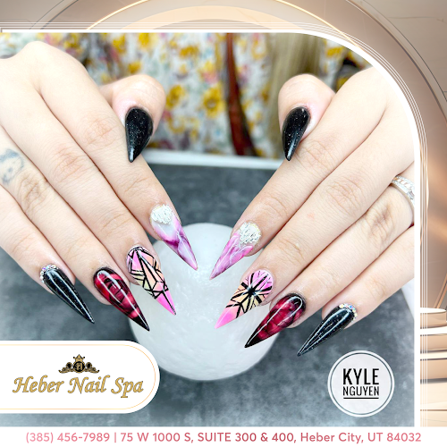 Heber Nail Spa interior view