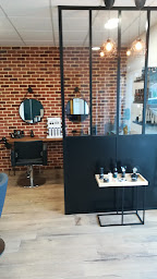 Photo n°14 de L'atelier coiffure à Montreuil-sur-Ille (Salon de coiffure)