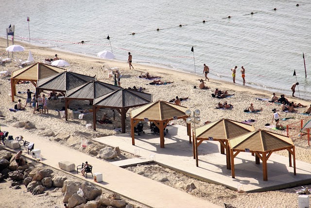 Hilton beach