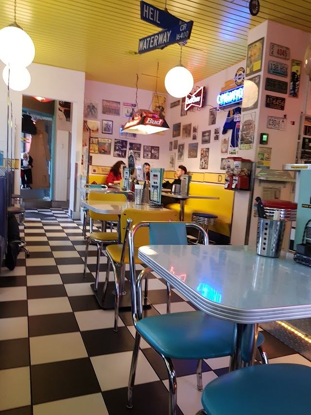 Comet Diner