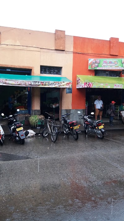 Photos of Galeria De Tulua Centro.