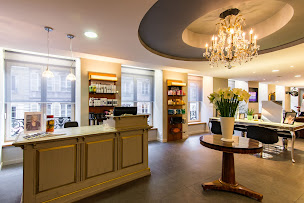 Photo n°4 de Coiffure Kraemer Prestige Mésange à Strasbourg (Magasin de produits de beauté)