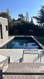 Photo n°28 de Ycône Piscines à Champagne-au-Mont-d'Or (Société de construction de piscine)