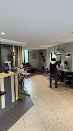 Photo n°7 de Salon Naty'Coiff à La Grand-Croix (Salon de coiffure)