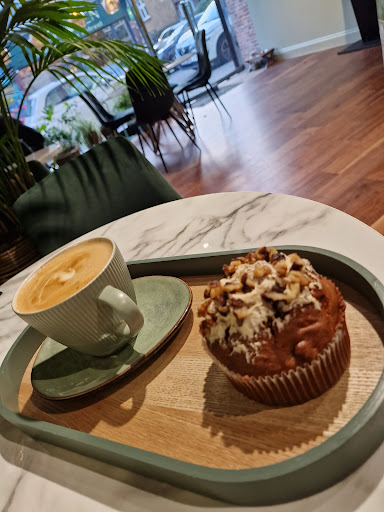 Phitology Fitness & Nutrition Lounge - Thumbnail