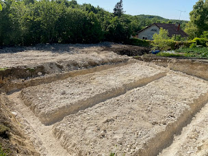 Photo n°19 de TERRA BTF Entreprise de terrassement et fondations, démolition et remblaiements, viabilisation et assainissement, construction et maçonnerie - Particuliers et Entreprises - 20 ans d'expériences de terrain à Brétigny-sur-Orge (Entrepreneur spécialisé dans la démolition)