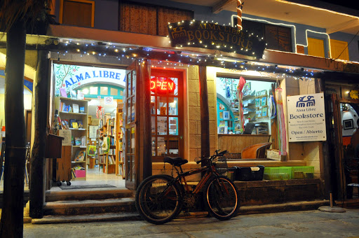 Alma Libre Books & Gifts