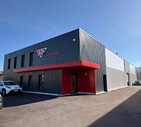 Photo n°1 de AD Carrosserie LM2V à Les Martres-de-Veyre (Atelier de carrosserie automobile)