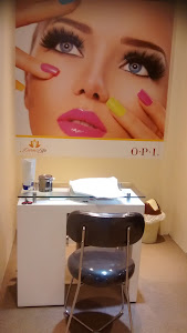 Dermolife Salon & Urban Spa 0