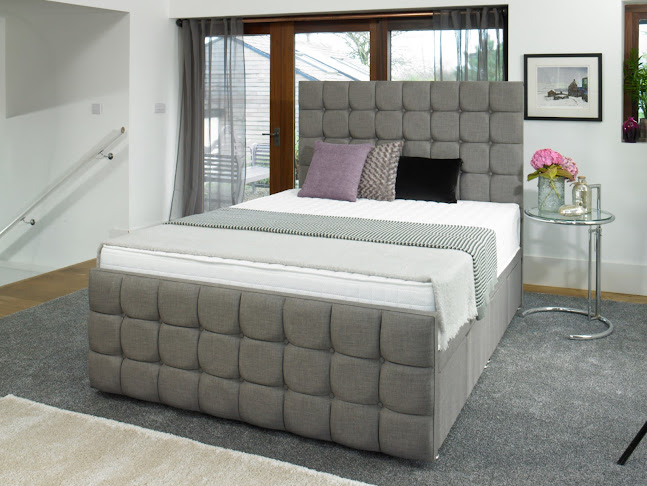 The Carpet & Bed Warehouse Open Times