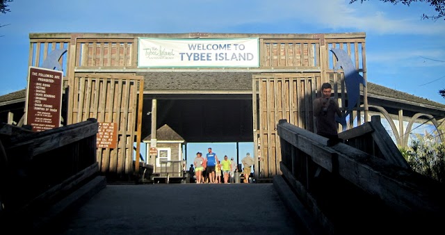 Tybee Beach Pier and Pavilion