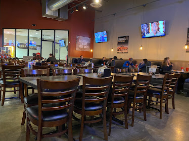 Me n Ed's Pizzeria