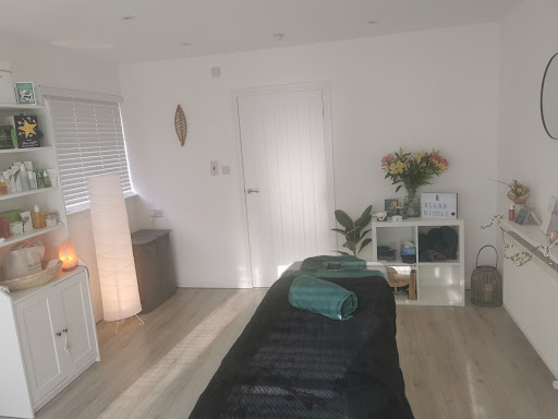 Tropic Glow with Rachel