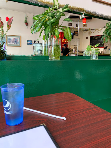Onion's Cafe Logo
