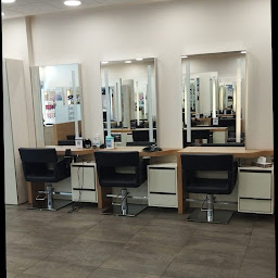 Photo n°9 de Jean Louis David - Coiffeur Crêches-sur-Saône à Crêches-sur-Saône (Magasin de cosmétiques)