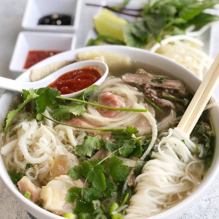 Pho Hoa & Jazen Tea - Mercado - Vietnamese Restaurant in Santa Clara